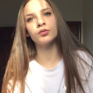 Meet your Posher, Michaela